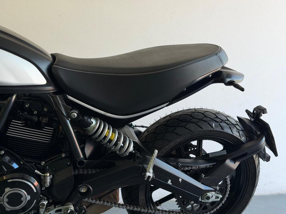 Ducati Scrambler 800 Icon Dark (2021 - 22) (6)