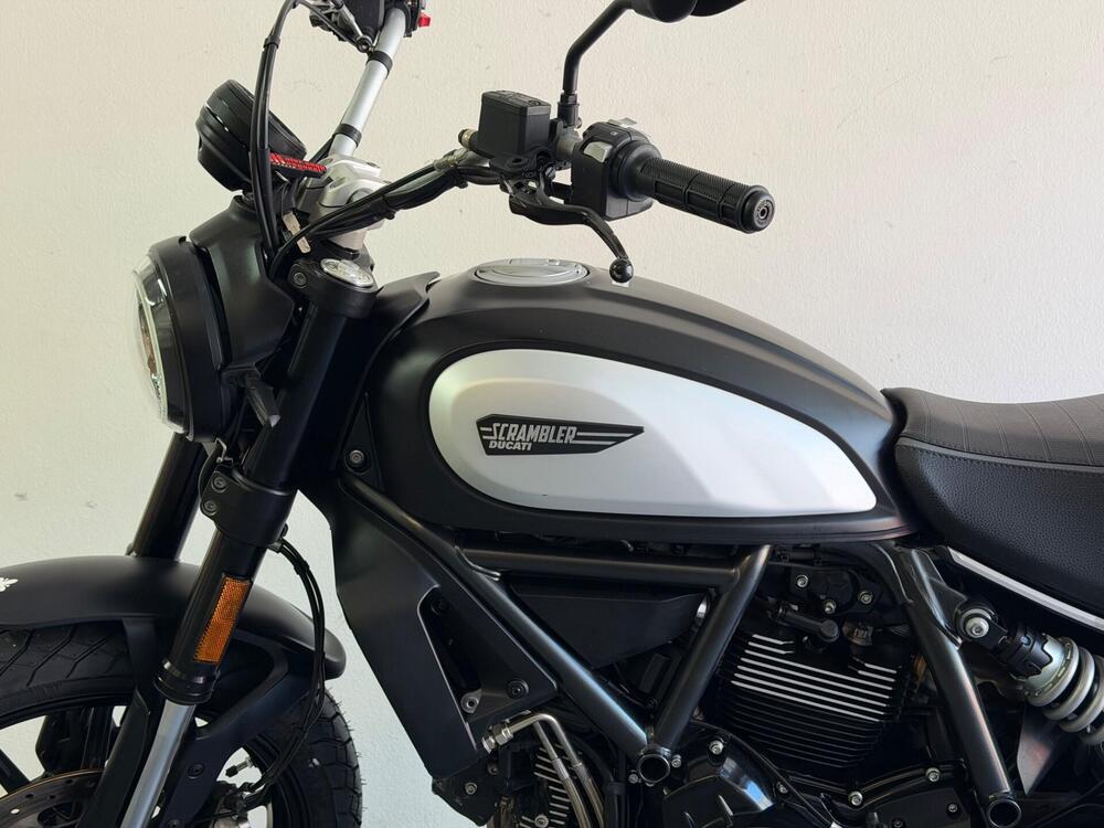 Ducati Scrambler 800 Icon Dark (2021 - 22) (7)