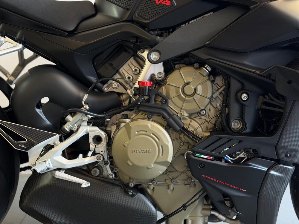 Ducati Streetfighter V4 1100 S (2021 - 22) (11)