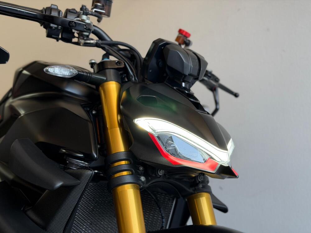 Ducati Streetfighter V4 1100 S (2021 - 22) (15)