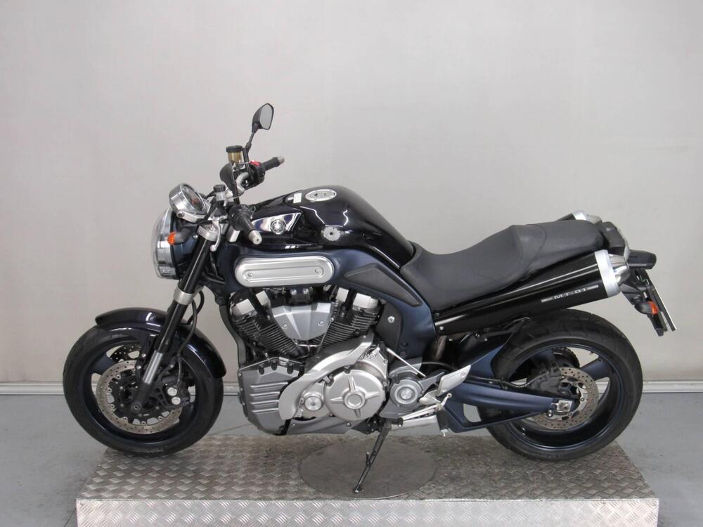 Yamaha MT-01 (2005- 11) (5)