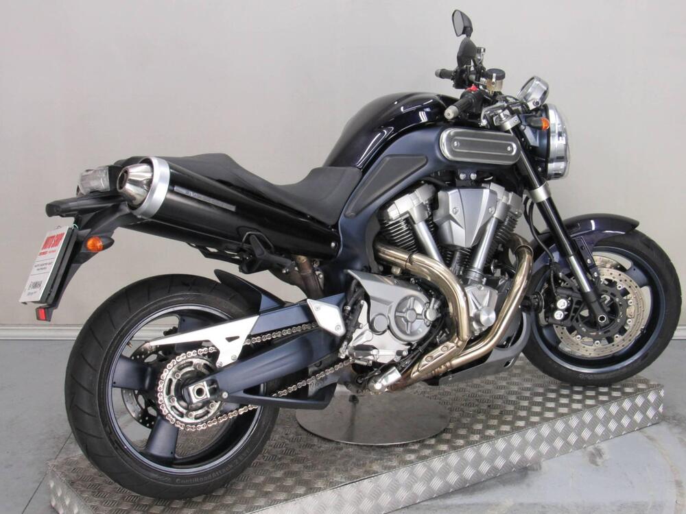 Yamaha MT-01 (2005- 11) (7)
