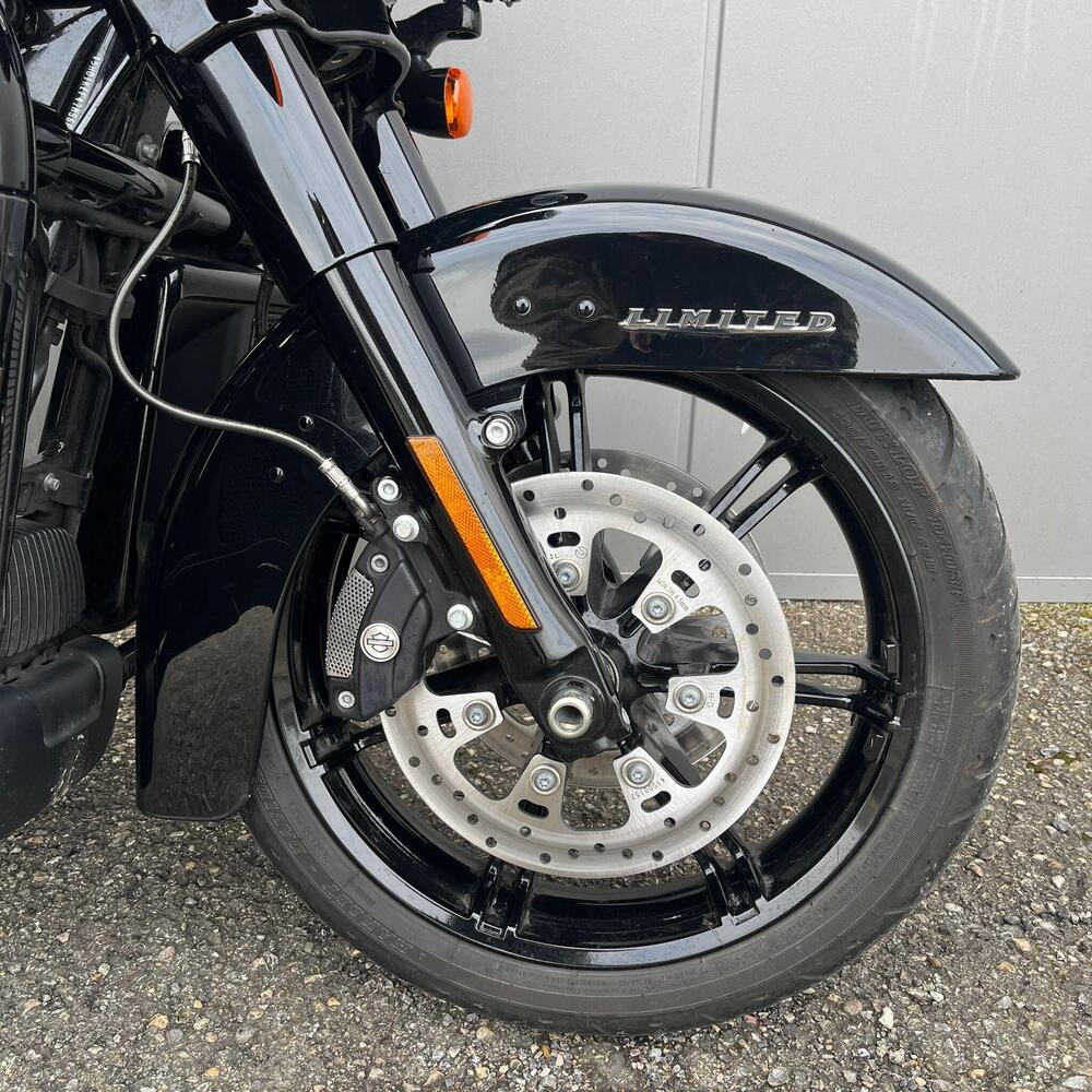 Harley-Davidson 114 Electra Glide Ultra Limited (2021 - 22) - FLHTK (2)