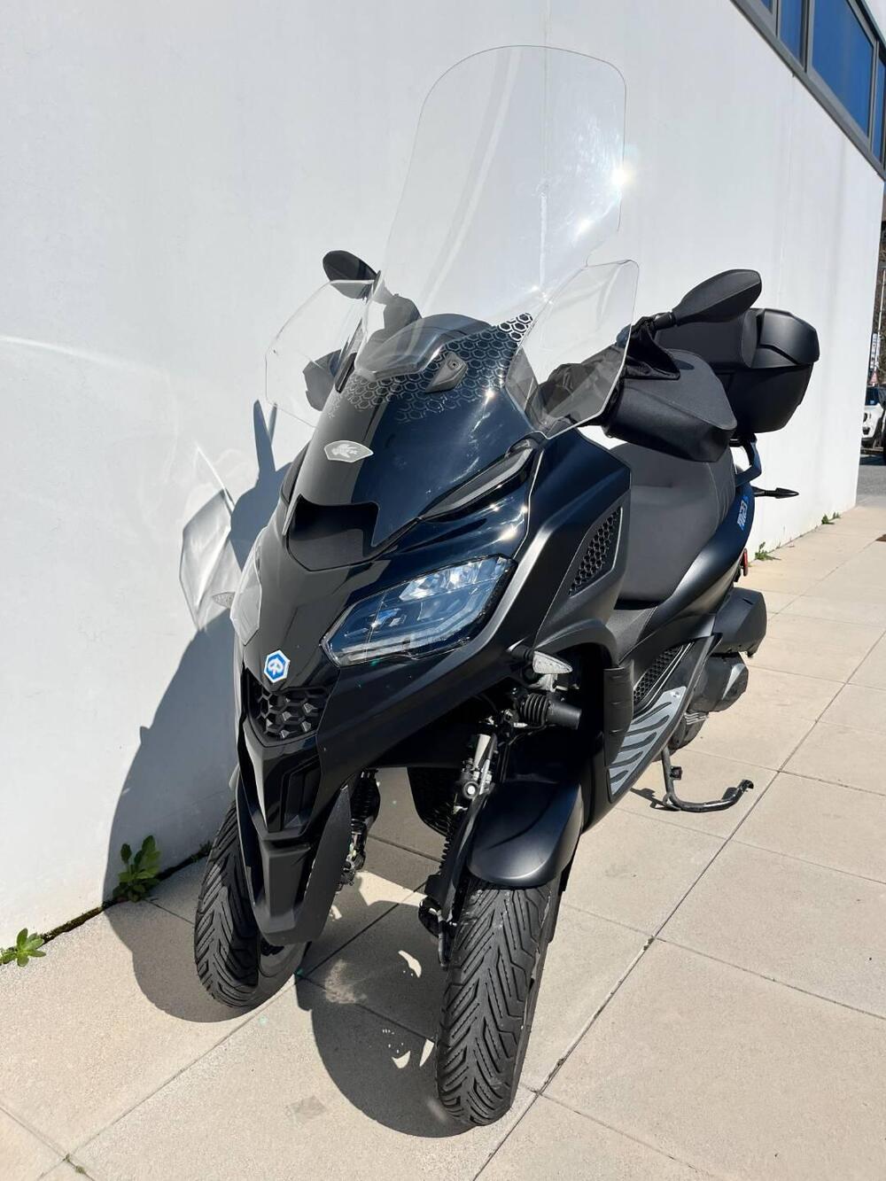 Piaggio MP3 310 Sport (2025 - 26) (4)