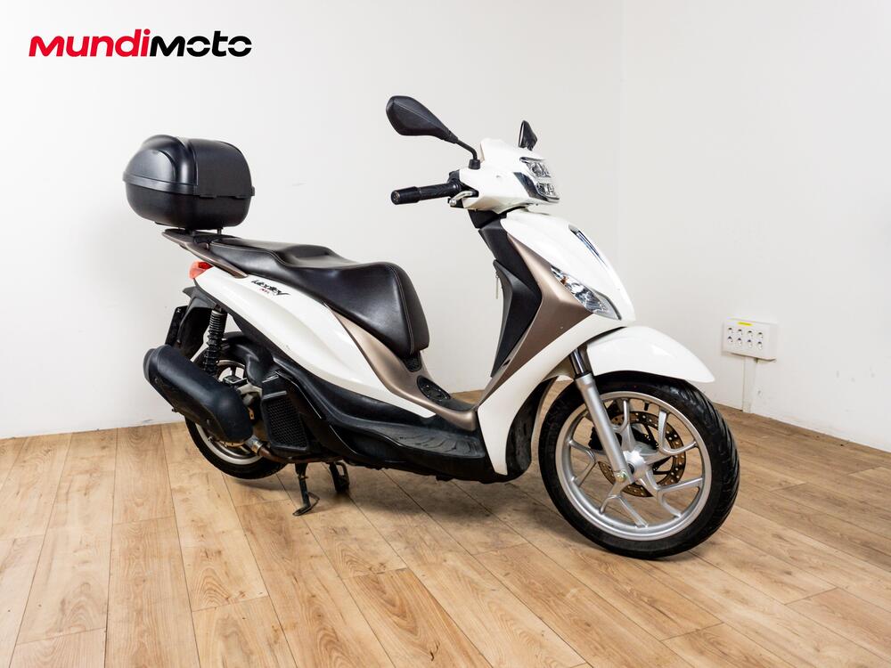 Piaggio Liberty 125 S i-get ABS (2016) (2)