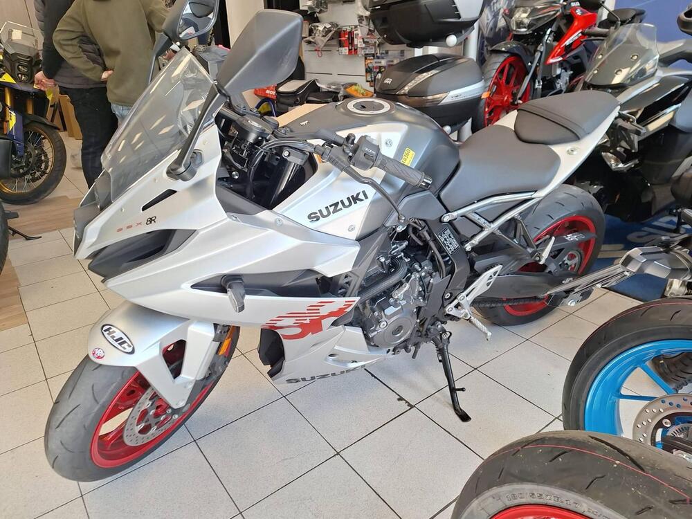 Suzuki GSX-8R (2024 - 26) (2)