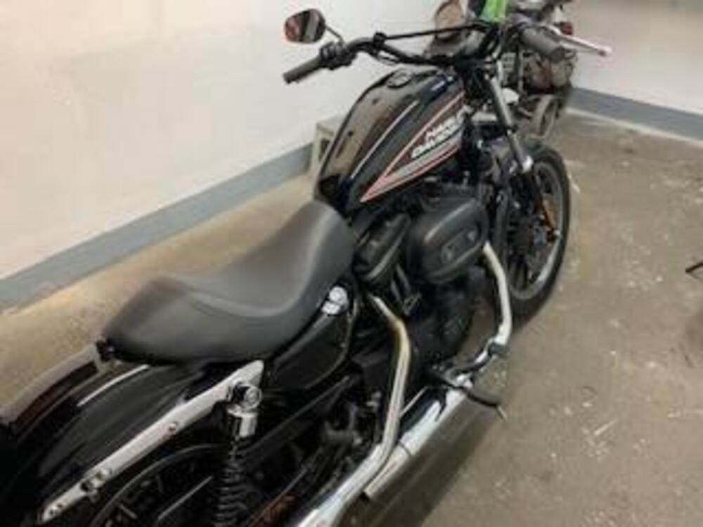 Harley-Davidson 883 R (2008 - 16) - XL 883R (6)