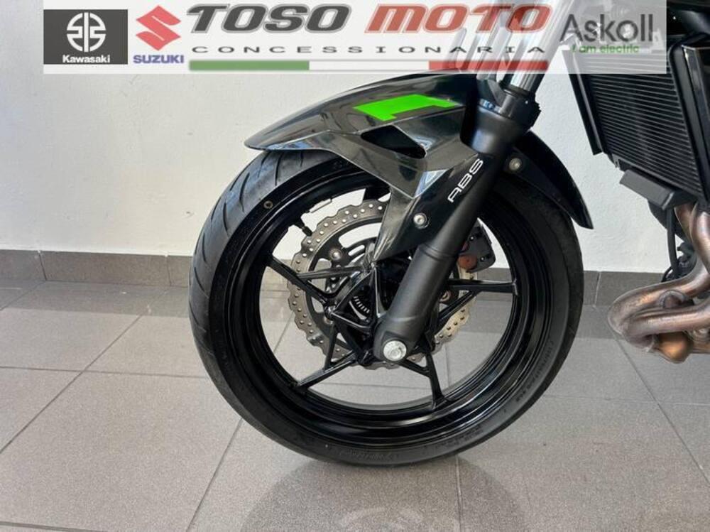 Kawasaki Z 400 (2023) (6)