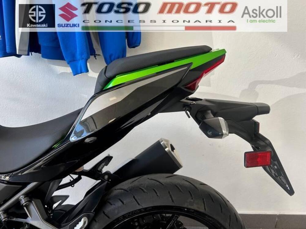 Kawasaki Z 400 (2023) (9)