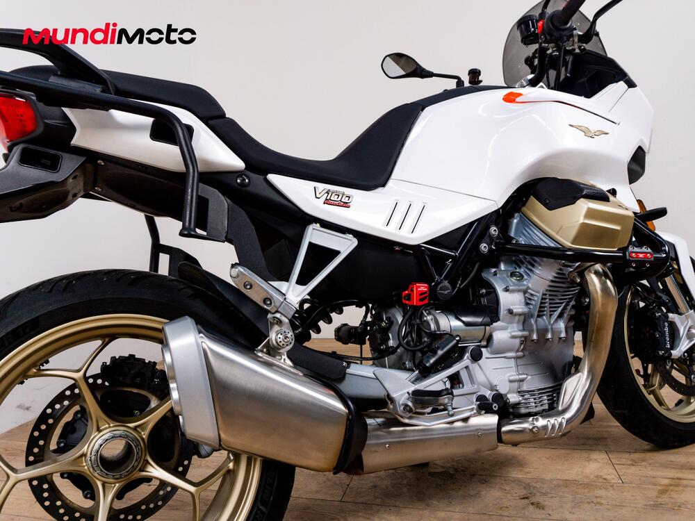 Moto Guzzi V100 Mandello (2022 - 24) (4)