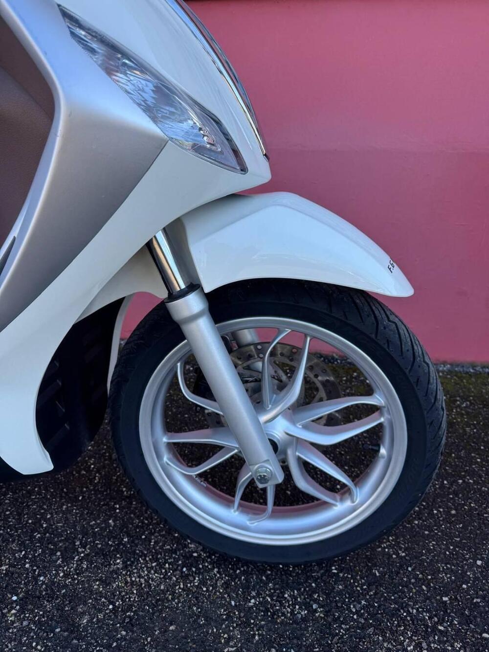 Piaggio Medley 125 ABS (2016 - 19) (3)