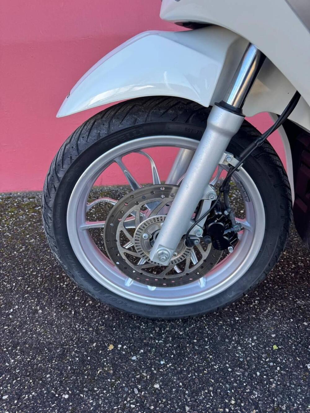 Piaggio Medley 125 ABS (2016 - 19) (9)