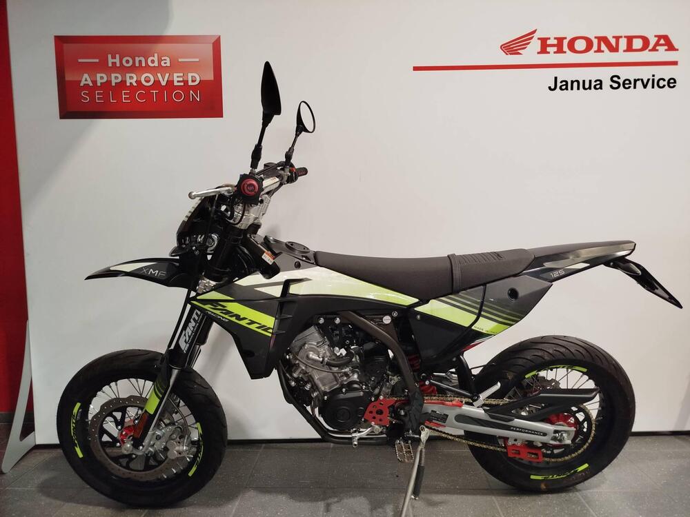 Fantic Motor XMF 125 Motard Performance 4T (2023 - 24) (2)