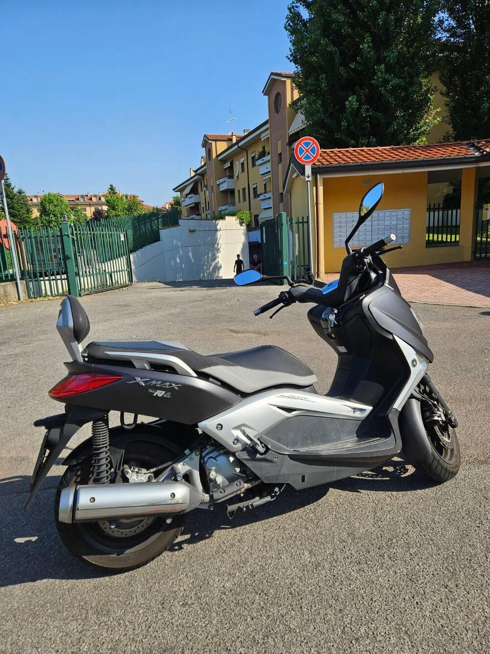 Yamaha X-Max 250 Sport (2011 - 13) (5)