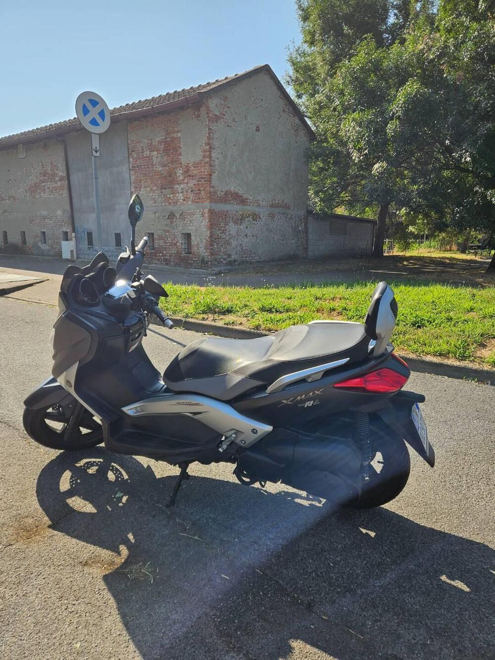 Yamaha X-Max 250 Sport (2011 - 13) (7)