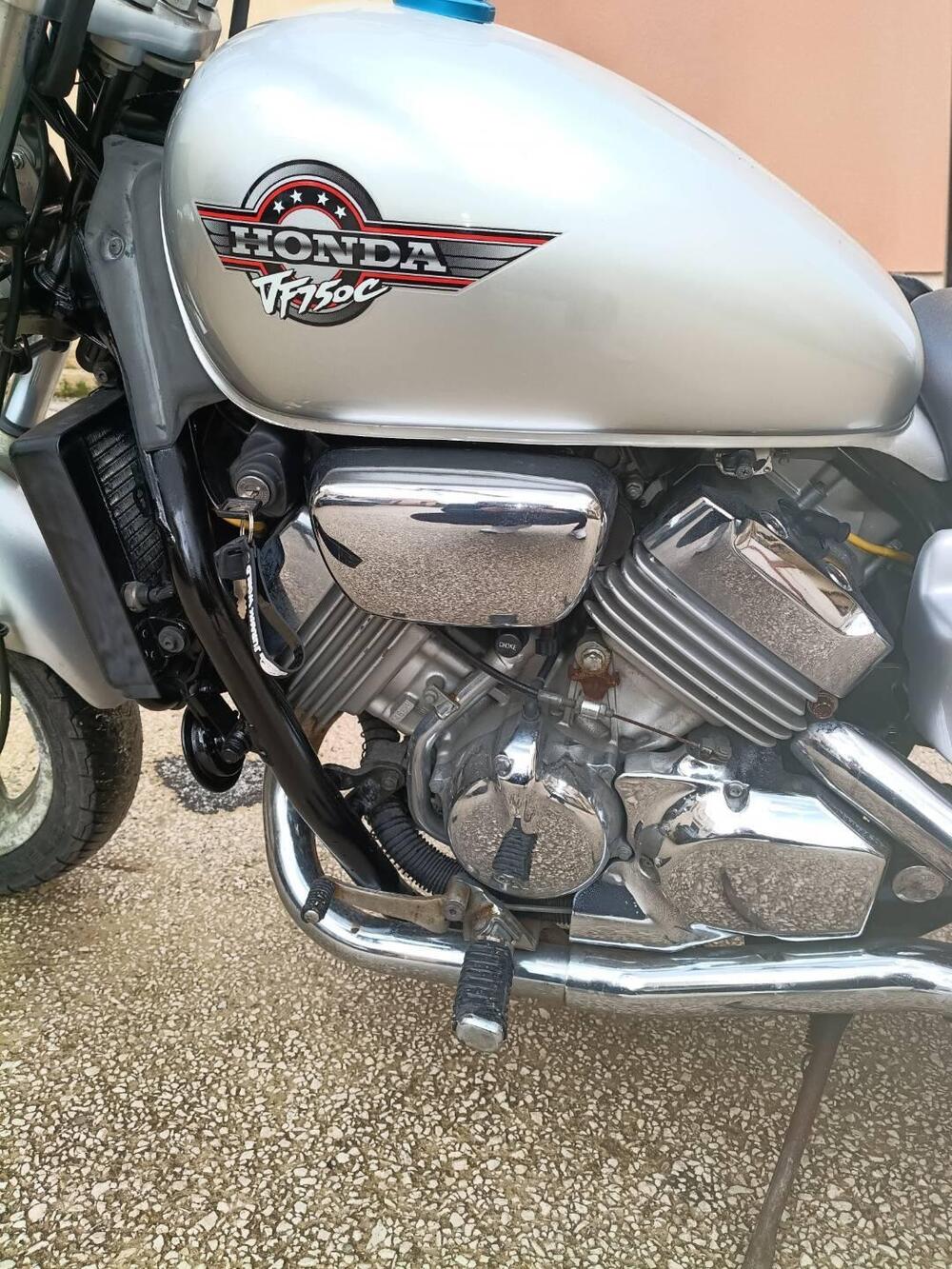 Honda VF 750 C (1985 - 01) (4)