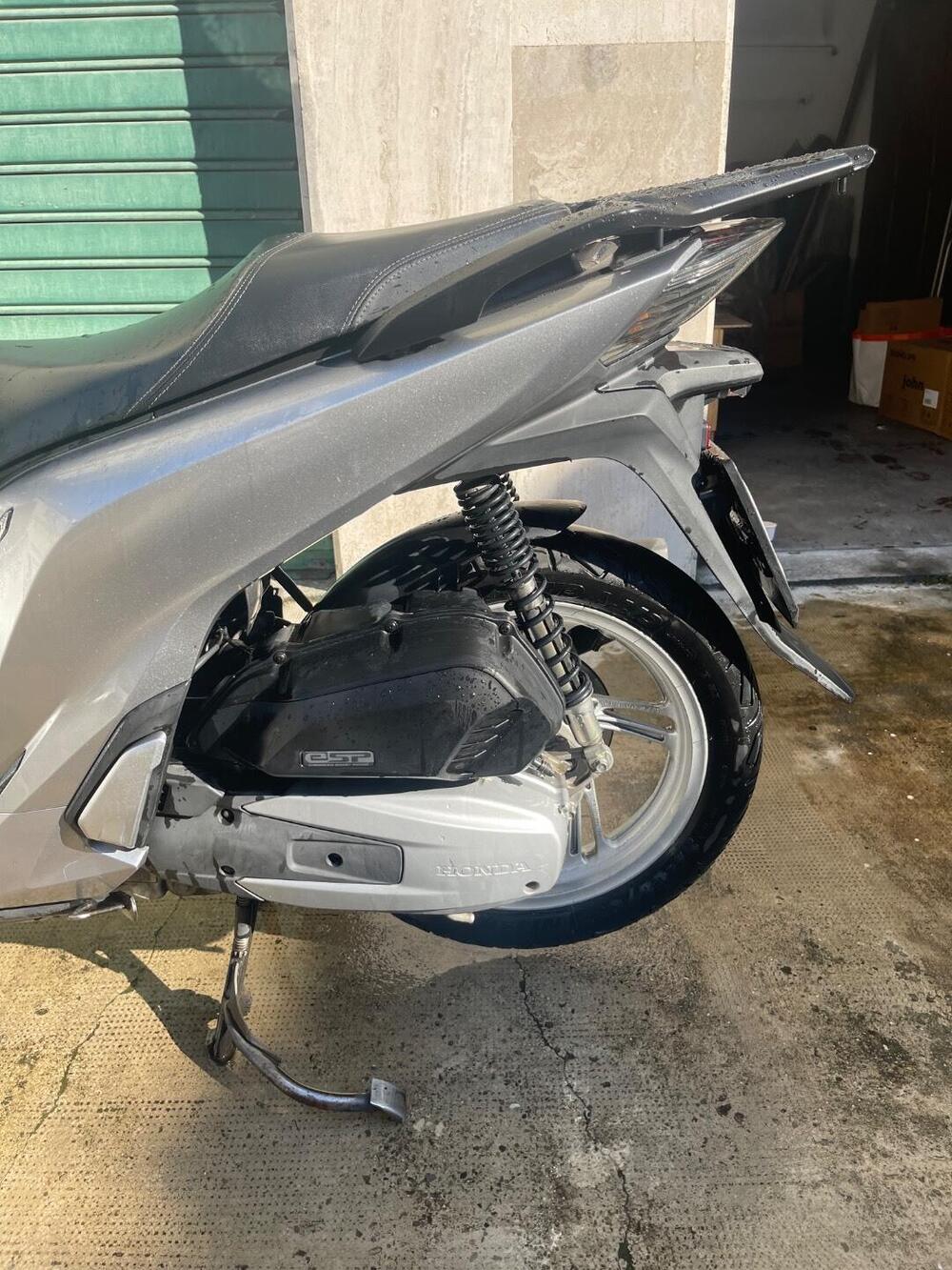 Honda SH 125i (2017 - 19) (9)