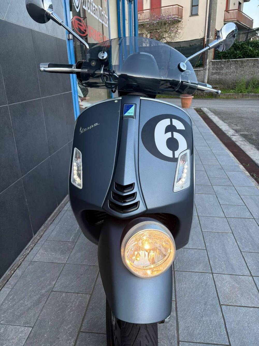 Vespa Sei Giorni 300 Hpe (2019) (2)