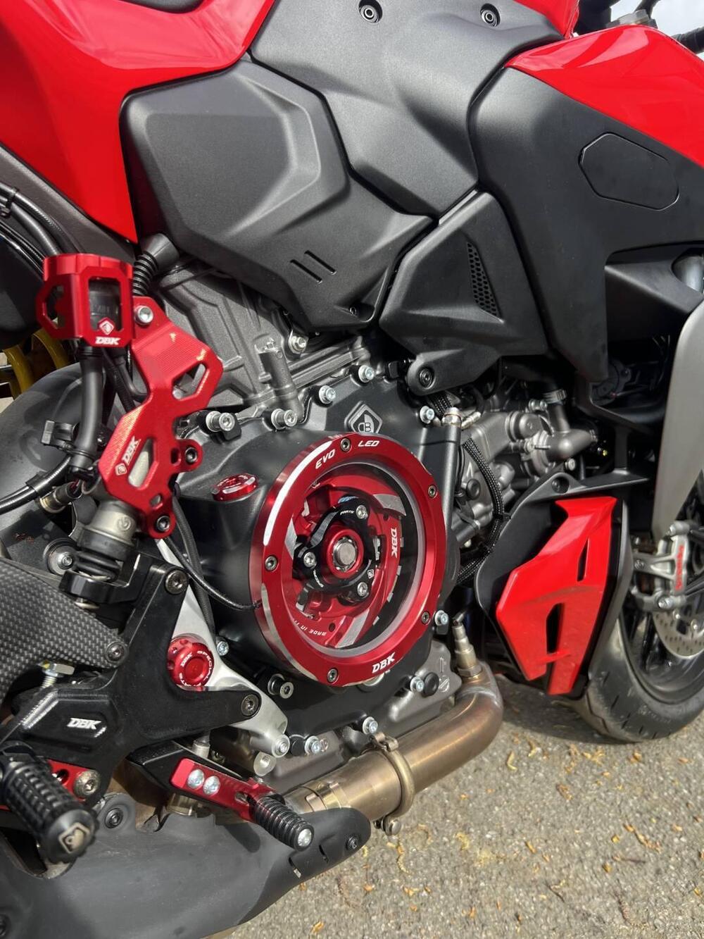 Ducati Streetfighter V2 (2025 - 26)