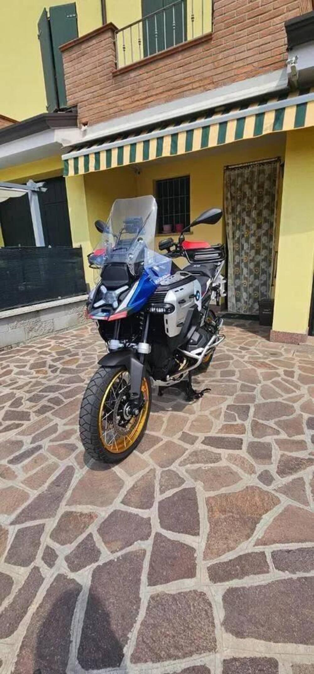 Bmw R 1300 GS Adventure ASA (2025 - 26) (4)