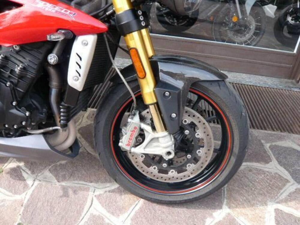 Triumph Speed Triple 1050 R ABS (2016 - 17) (2)