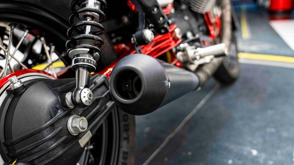 Moto Guzzi V7 Racer (2012 - 14) (14)