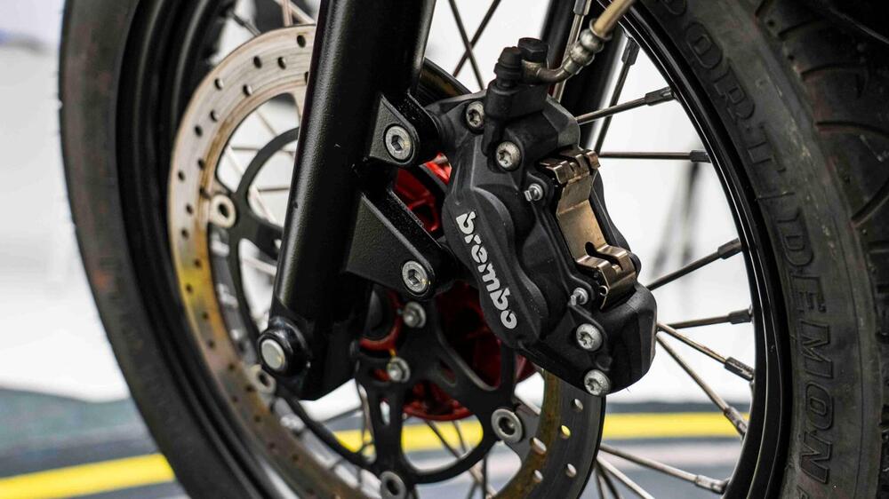 Moto Guzzi V7 Racer (2012 - 14) (18)