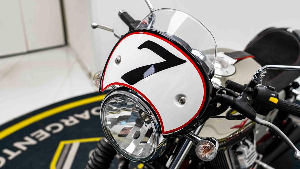 Moto Guzzi V7 Racer (2012 - 14) (19)