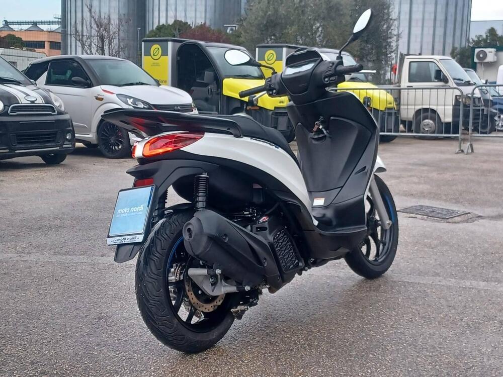 Piaggio Medley 200 S (2025 - 26) (4)