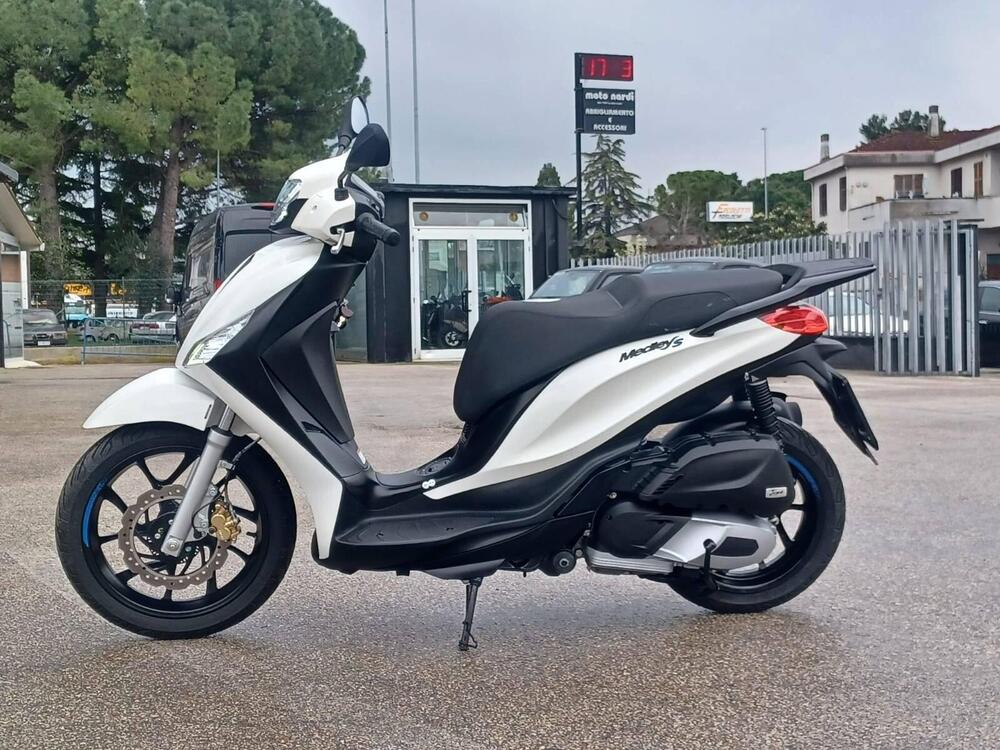 Piaggio Medley 200 S (2025 - 26) (5)