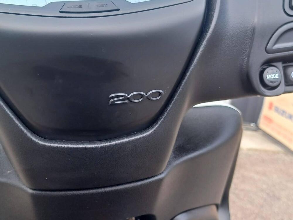 Piaggio Medley 200 S (2025 - 26) (8)