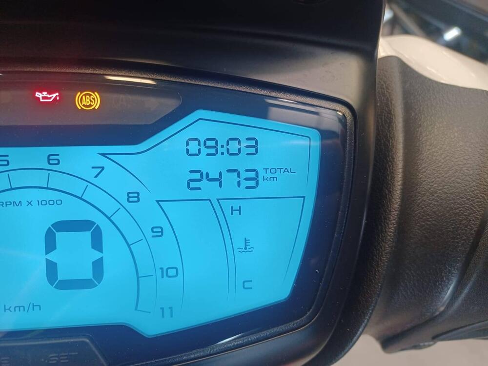 Piaggio Medley 200 S (2025 - 26) (9)