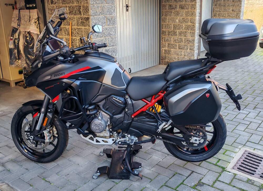 Ducati Multistrada V4 S Grand Tour (2024)