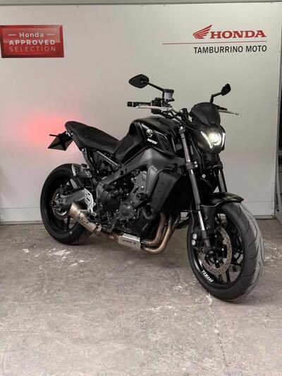 Yamaha MT-09 (2021 - 23) usata