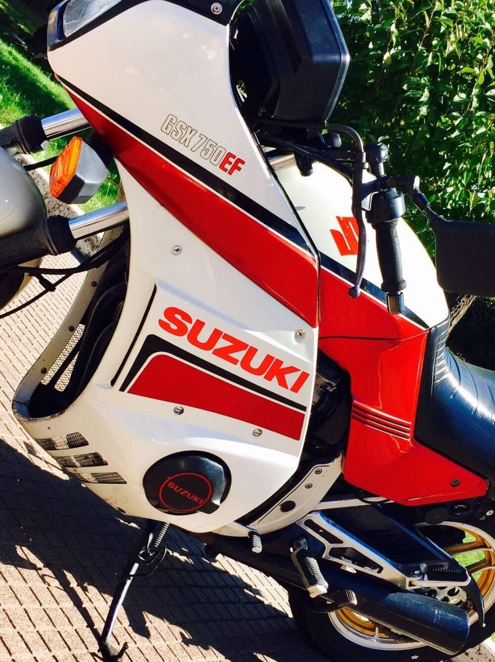 Suzuki GR 72 A  (4)