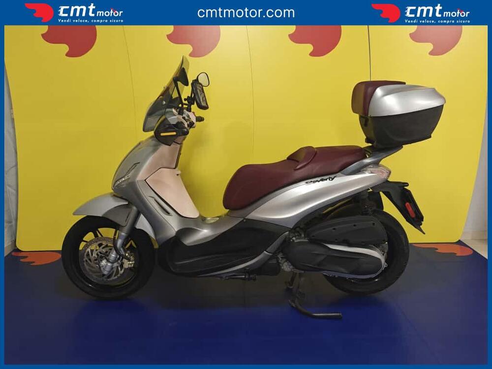 Piaggio Beverly 350 SportTouring ie ABS (2011 - 17) (4)