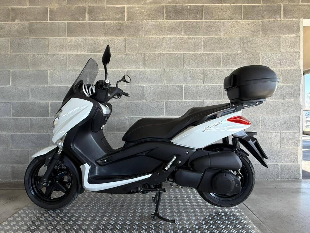 Yamaha X-Max 250 (2010 - 13) (2)
