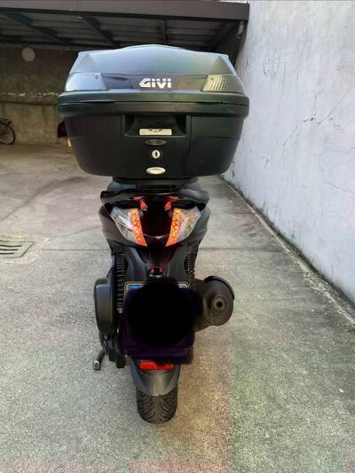 Piaggio Beverly 300 i.e. Police ABS-ASR (2017 - 20) usata