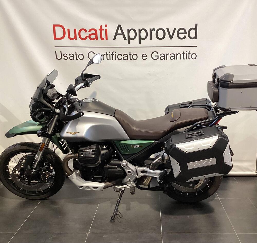 Moto Guzzi V85 TT Centenario (2021 - 22) (3)