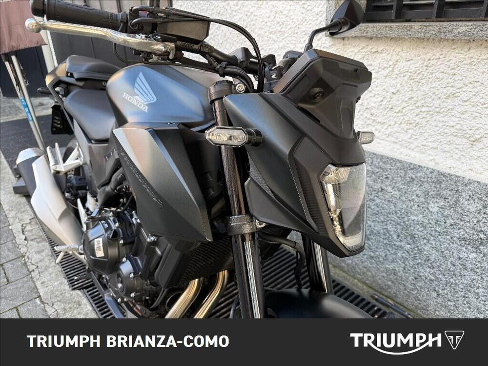 Honda CB 500 Hornet (2024 - 25) (5)