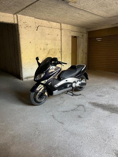 Yamaha T-Max 500 (2001 - 03) usata