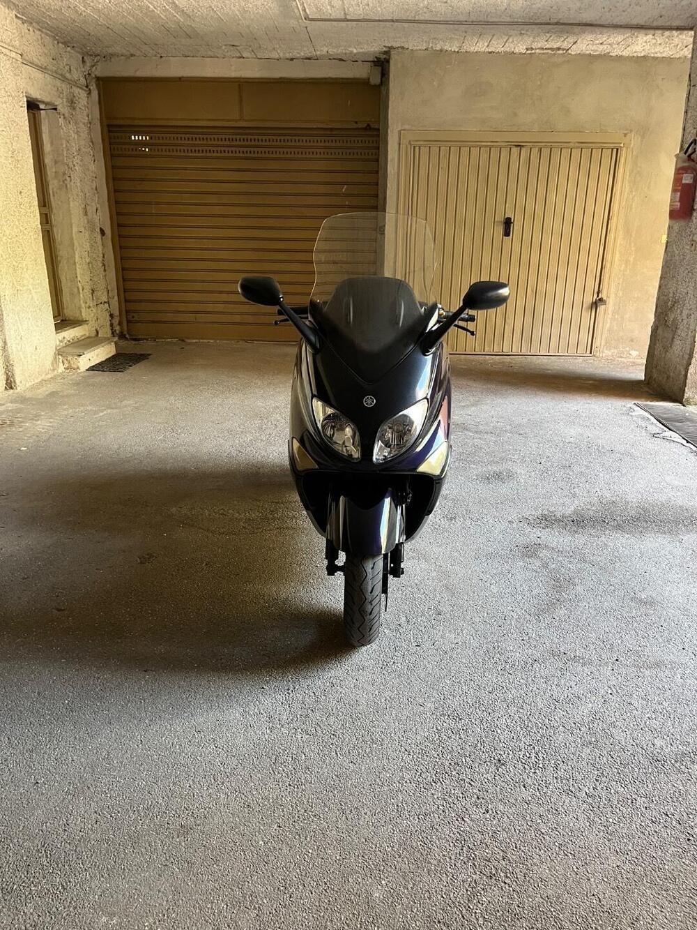 Yamaha T-Max 500 (2001 - 03) (2)