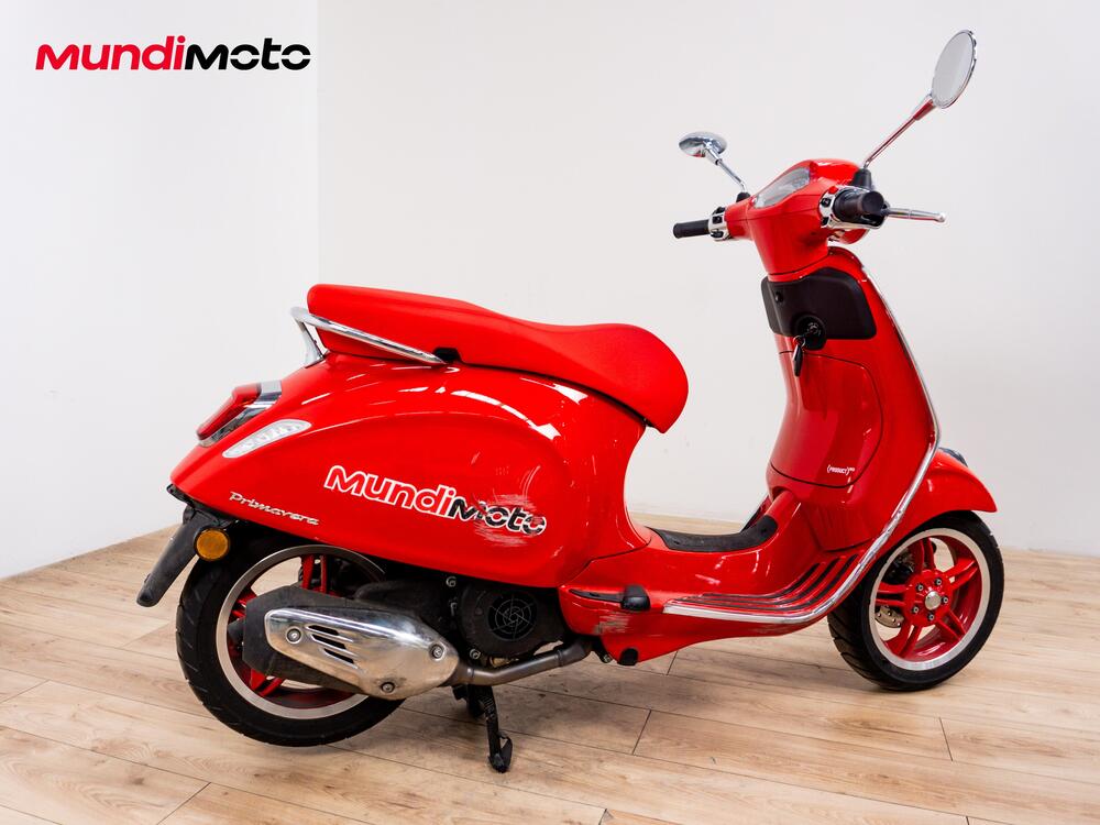 Vespa Primavera 125 RED (2025 - 26) (3)