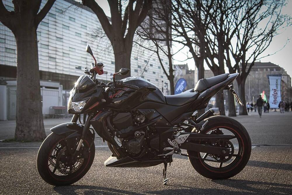 Kawasaki Z 750 (2007 - 14) (10)