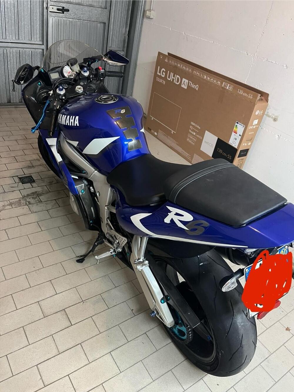 Yamaha YZF R6 (2001 - 02) (2)