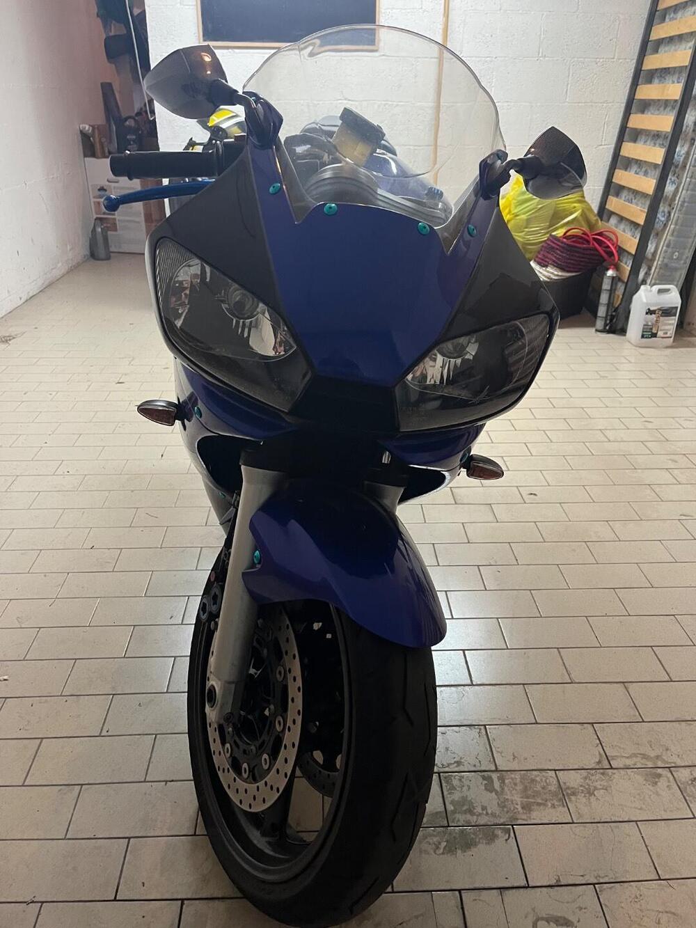 Yamaha YZF R6 (2001 - 02) (7)