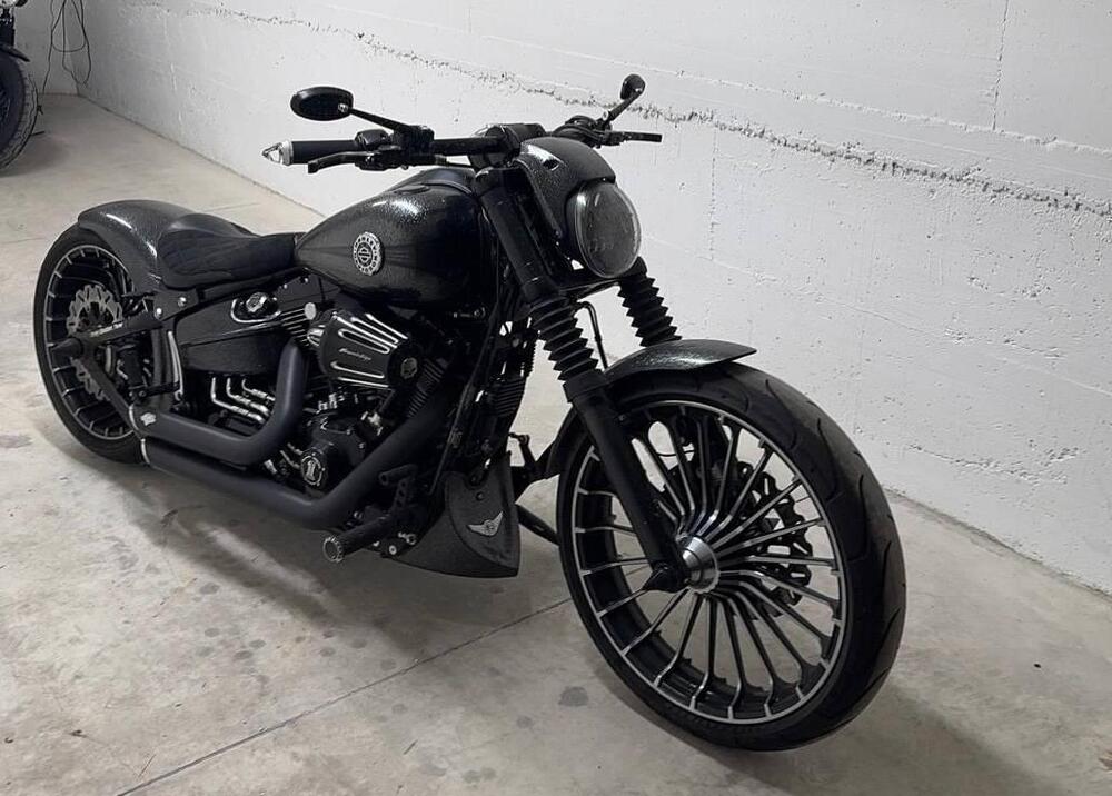 Harley-Davidson Breakout (2021 - 22) (2)