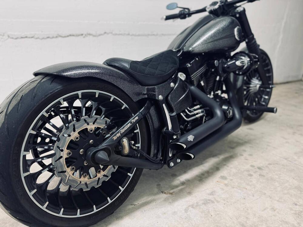 Harley-Davidson Breakout (2021 - 22) (3)