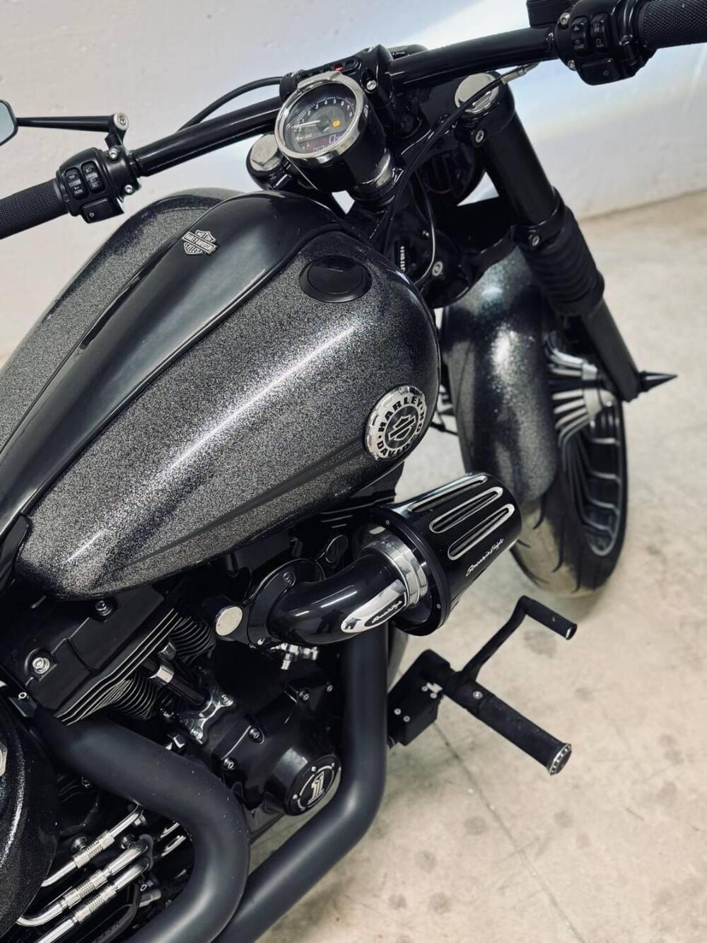 Harley-Davidson Breakout (2021 - 22) (6)