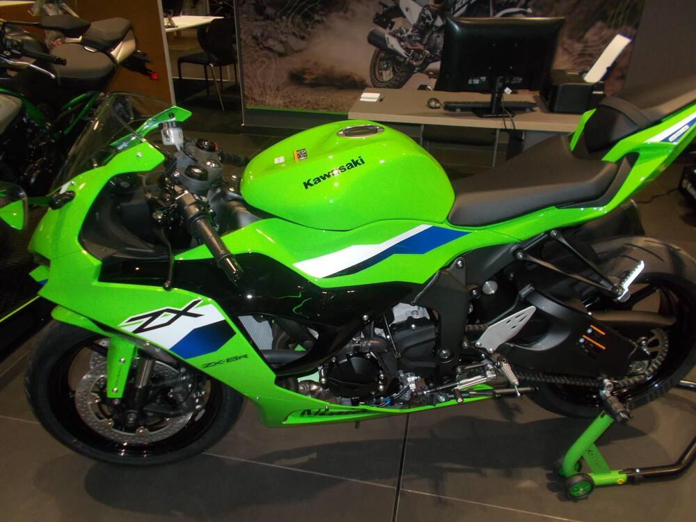 Kawasaki Ninja 636 ZX-6R (2024 - 26) (3)